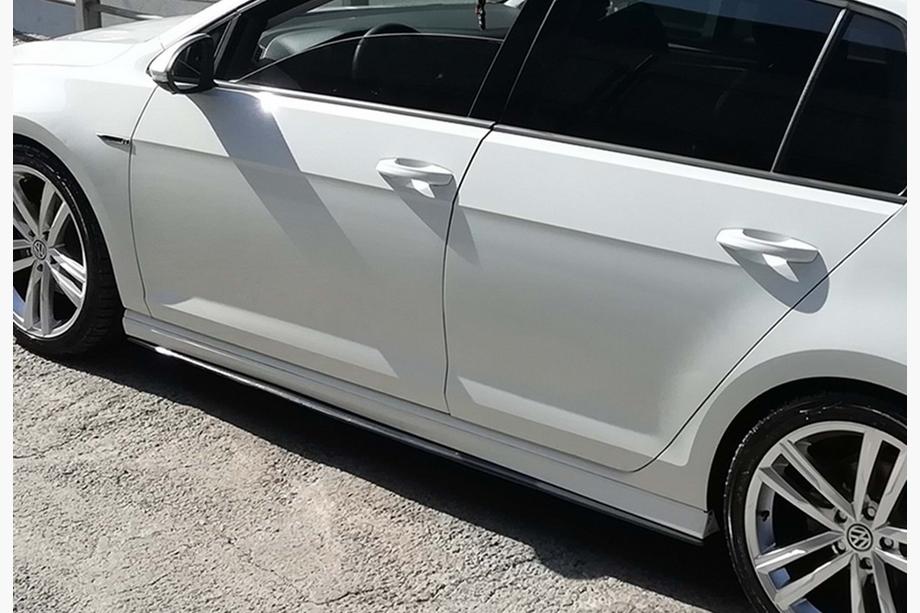 Volkswagen Golf 7/E-Golf 2012-2020 Faldones Laterales DPT V-2 (Negro Brillante) Foto 1