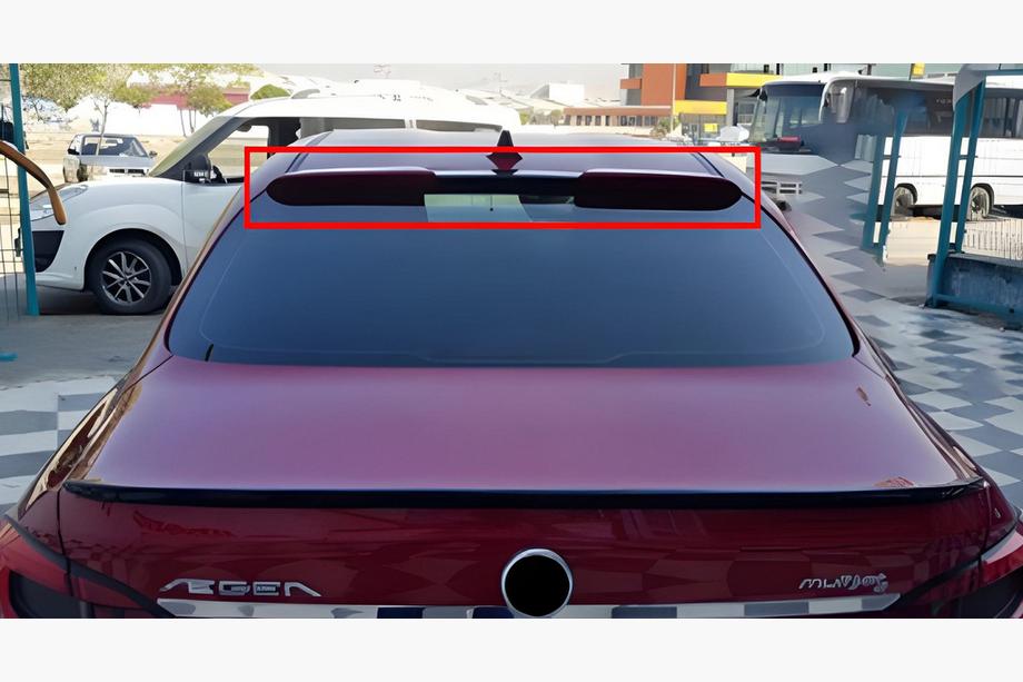 Fiat Tipo 2016- Visera de Cristal Trasero DPT (Negro Brillante) Image