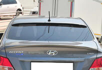Hyundai Accent 2011-2017 Alerón DPT (Negro Brillante) foto 1