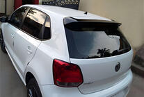 Volkswagen Polo 2010-2017 Alerón DPT V-6 (HB, Negro Brillante) foto 1