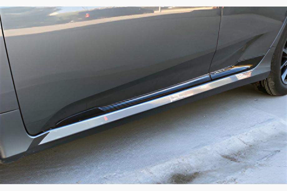 Honda Civic Sedan X 2016-2021 Molduras de Puerta DPT (Negro Brillante) Image