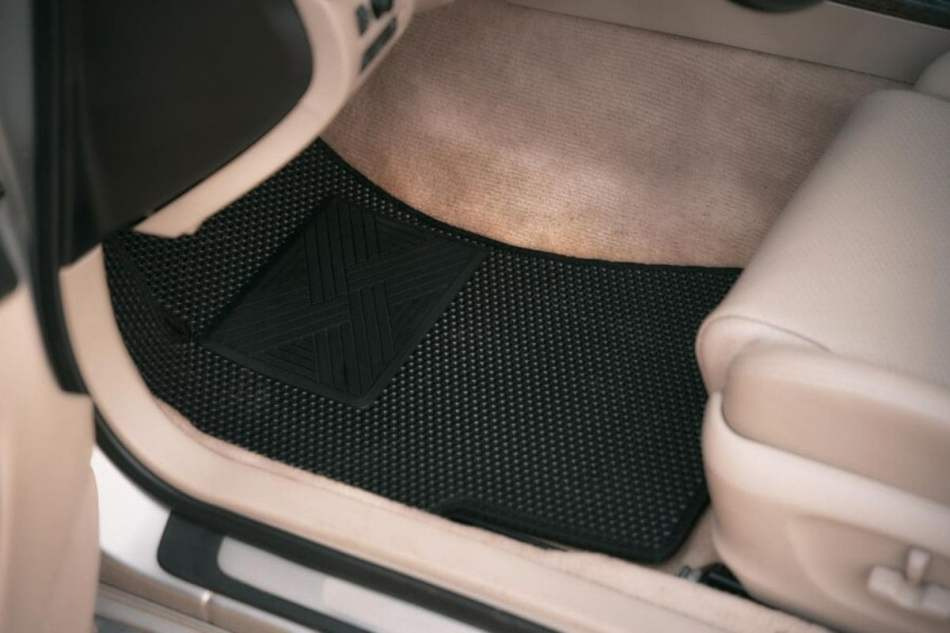Cómo elegir alfombrillas para el interior del coche: una guía práctica