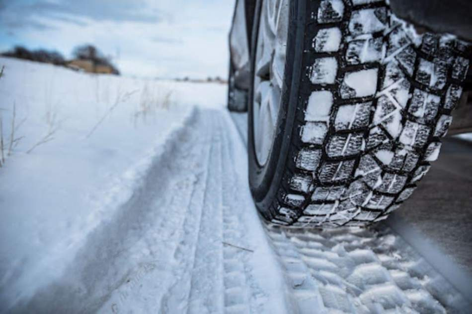 ¿Qué neumáticos son mejores para conducir en la nieve?