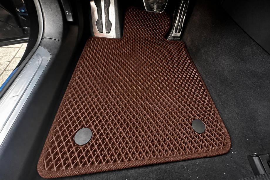 BMW 7 Series G11/G12 2015-2022 Alfombrillas EVA (para G12, Marrón) Image