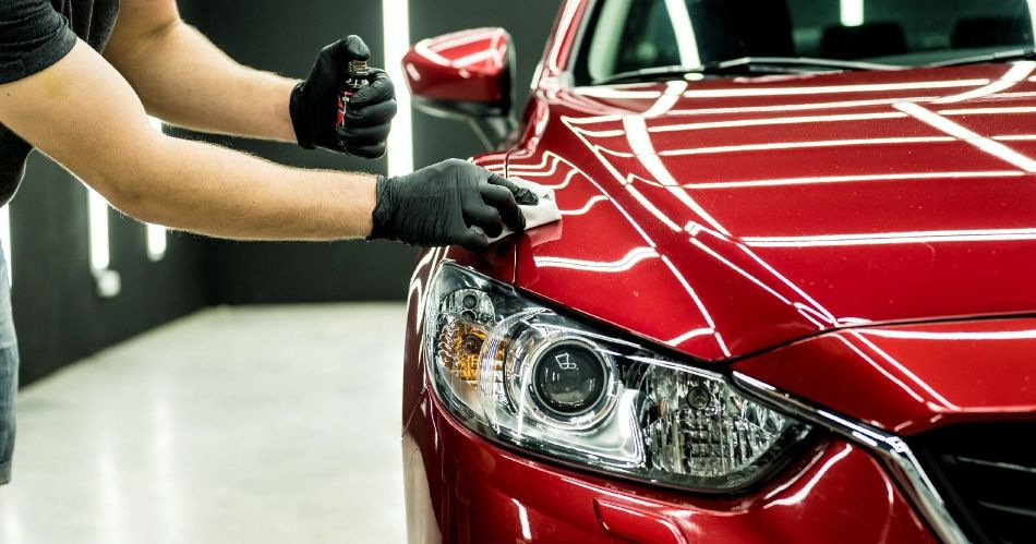 ¿Por qué necesitas vidrio líquido para un coche?