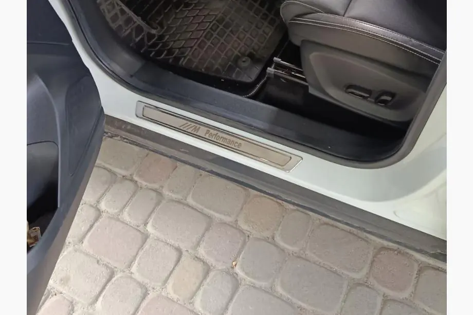 BMW Protectores de umbral universales BMW M Performance V-1 (4 uds., acero inoxidable) Foto 4