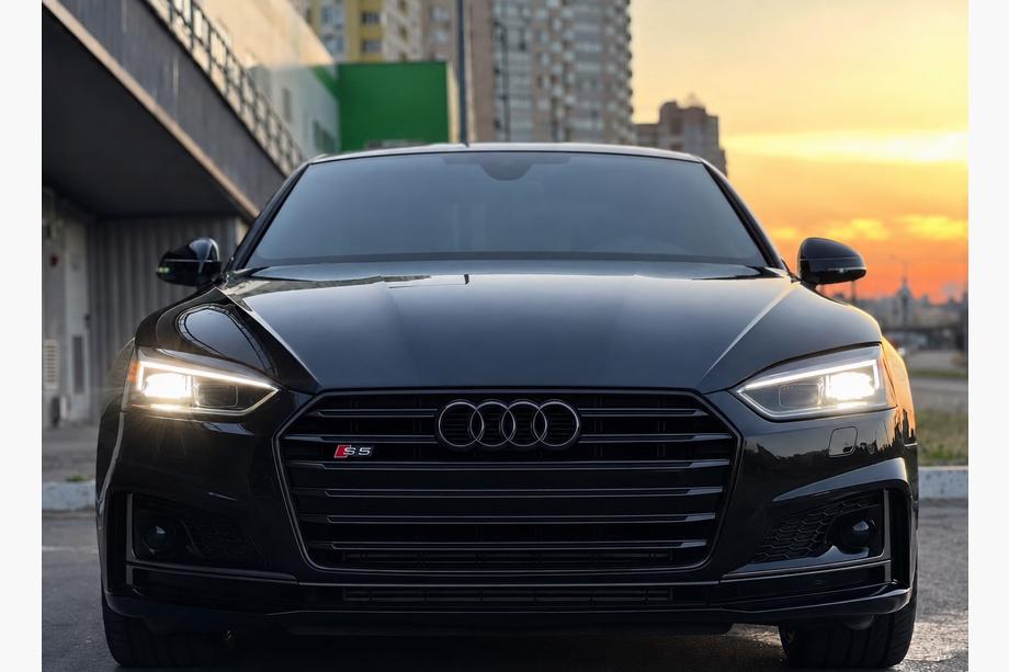 Audi A5 2016-2025 Parrilla Delantera S-Style (2016-2019, negra) Image