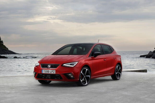 Descripción general del SEAT Ibiza actualizado: hatchback luminoso y moderno