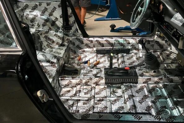 ¿Cuál es la mejor insonorización en un coche?