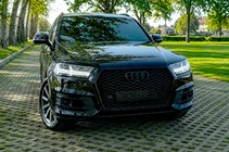 Audi Q7 2015–2026 Parrilla delantera estilo RSQ7 (2015-2019, negra) foto 3
