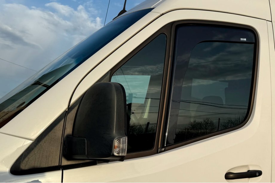 Mercedes Sprinter W907/W910 2018- Deflectores de ventana encastrables (2 uds, HIC) Foto 6