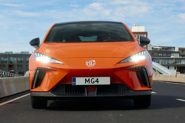 Revisión del MG4 EV: hatchback eléctrico para la ciudad
