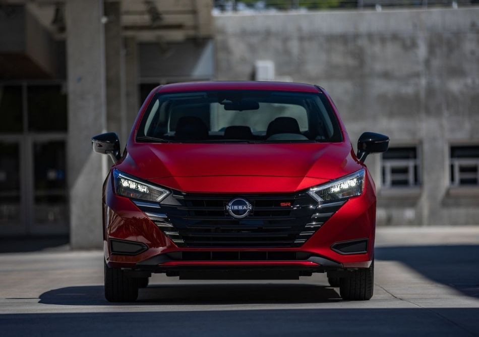 El Nissan Versa actualizado: un sedán elegante y asequible
