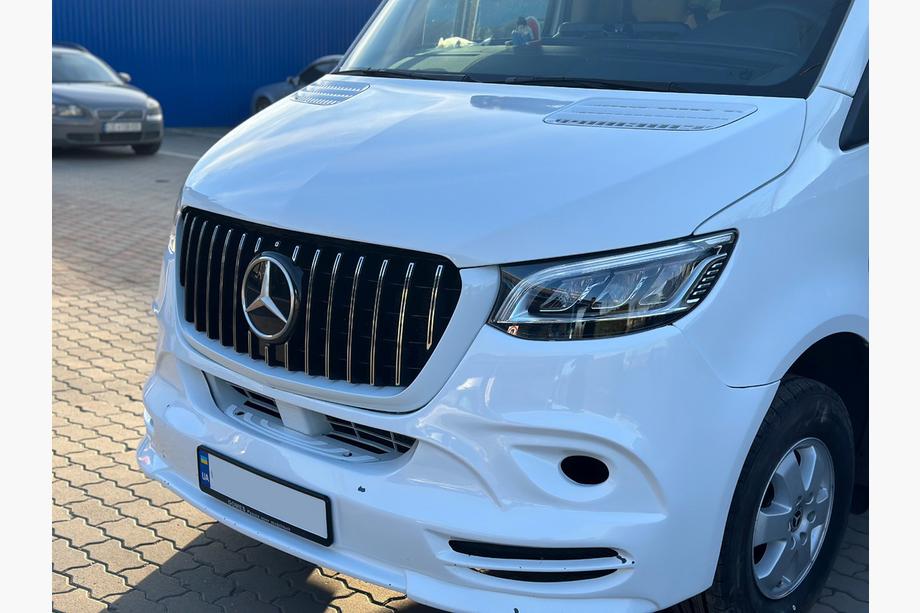 Mercedes Sprinter W907/W910 2018- Faros delanteros LED (Original 2025, Juego de 2) Image