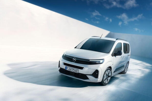 Revisión del Opel Combo Electric: monovolumen eléctrico compacto y práctico