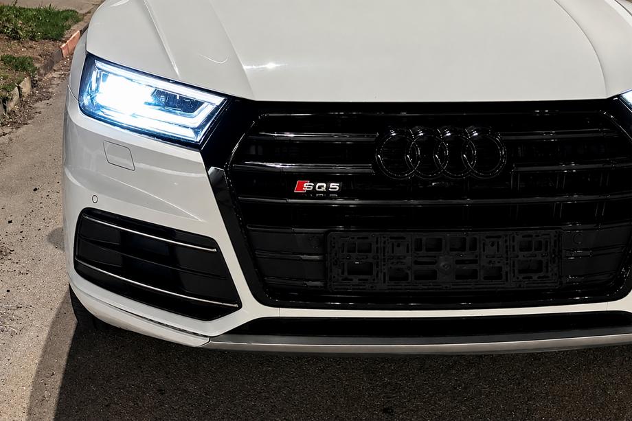 Audi Q5 2017-2025 Parrilla Delantera SQ-Style (2017-2020, negra) Image