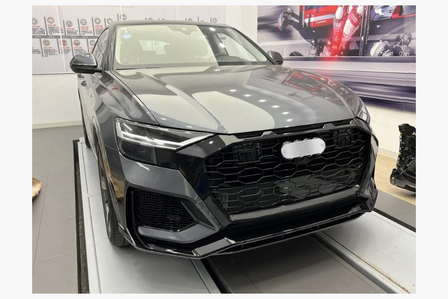 Audi Q8 2018- Parachoques delantero RS-Style (2018-2023) Image