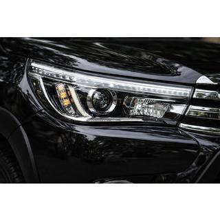 Faros delanteros OEM V2 2015-2019 (para lámpara de xenón o LED, juego de 2) Toyota Hilux 2015- foto 1