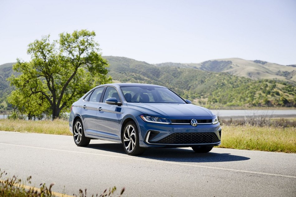Revisión del Volkswagen Jetta 2025: lavado de cara de VII generación