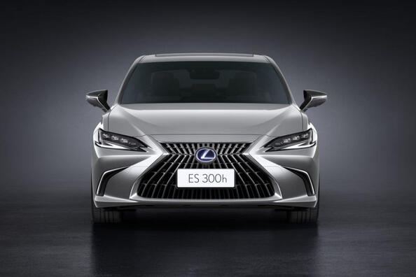 Lexus ES actualizado: estilo y comodidad en cada detalle