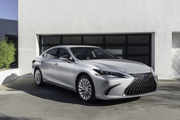 Lexus ES actualizado: estilo y comodidad en cada detalle Foto 2