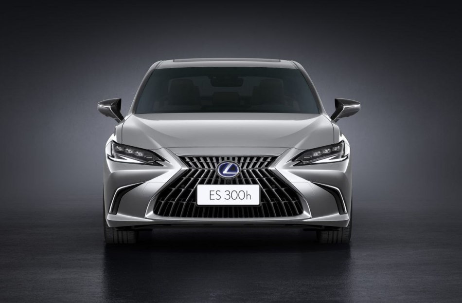 Lexus ES actualizado: estilo y comodidad en cada detalle
