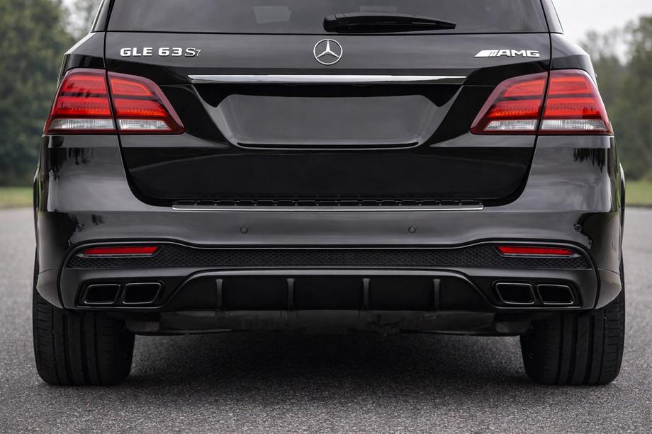 Mercedes GLE/ML class W166 2011-2018 Difusor trasero para GLE (diseño GLE63 Black) Image