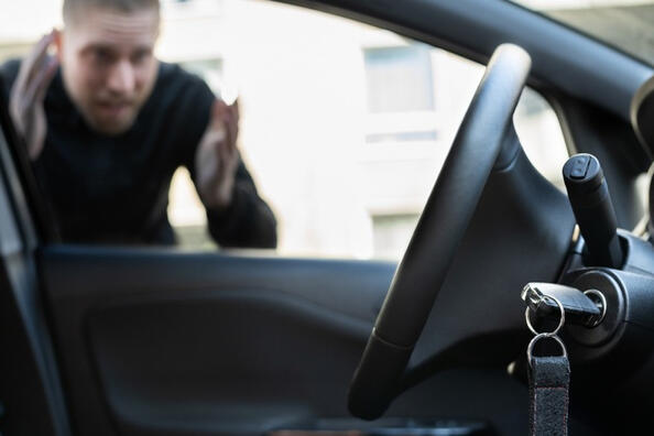 Cómo abrir un coche con las puertas bloqueadas: consejos y trucos Foto 1