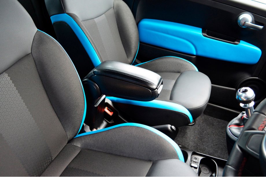 Fiat 500/500L 2013-2022 Reposabrazos (en portavasos) Image