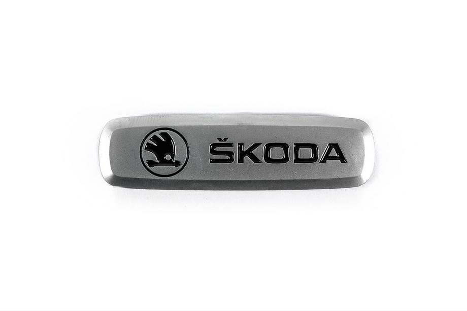 Skoda Emblema de aluminio para alfombrillas (1 ud) Foto 2