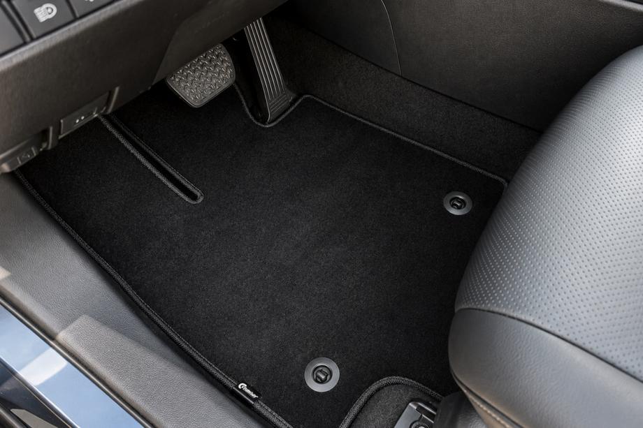 Toyota Rav 4 2019–2025 Alfombrillas de tela Classic Automatico (negras) Image