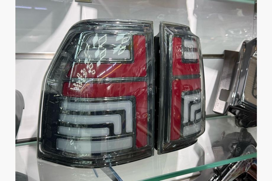 Mitsubishi Pajero Wagon IV 2006-2021 Pilotos traseros LED (2 uds) Foto 2
