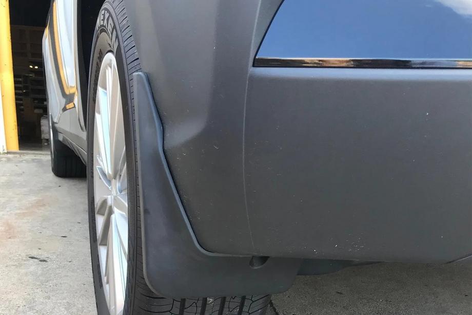 Hyundai Kona 2017-2023 Guardabarros Premium (4 uds, para coches de gasolina) Image