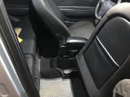 Hyundai Accent 2006-2010 Reposabrazos con Portavasos foto 4