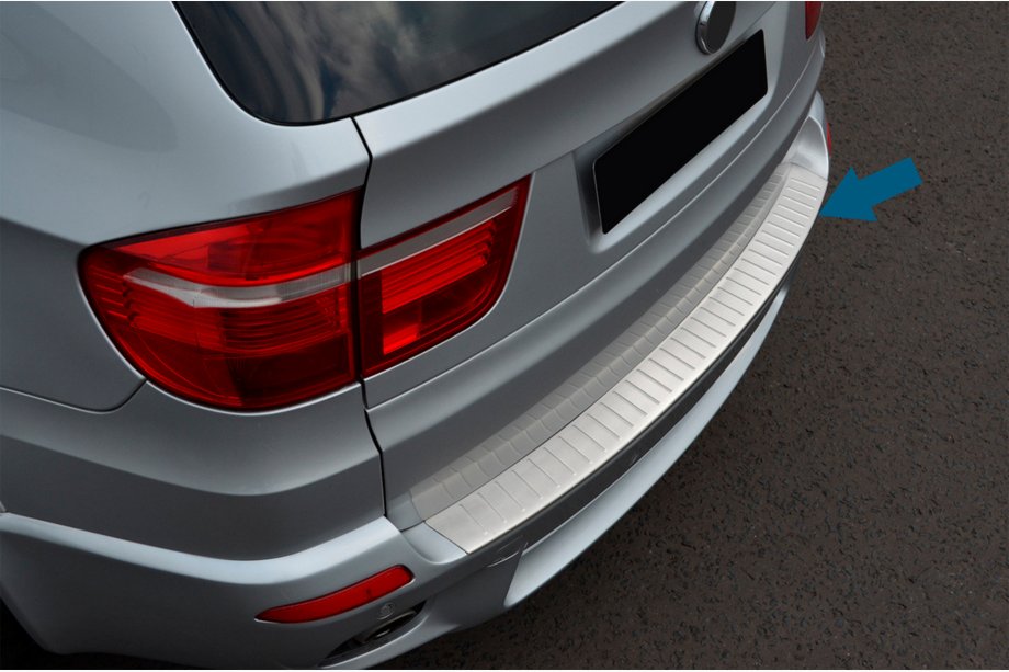 BMW X5 E70 2007-2013 Protector de Parachoques Trasero OmsaLine (Acero Inoxidable) Image