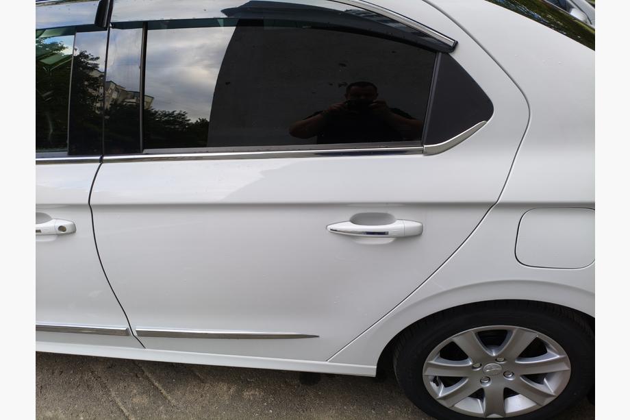 Citroen C-Elysee 2013-2022 Molduras de ventanas acero inoxidable Foto 2