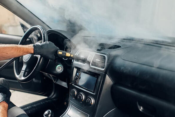 ¿Es necesario desinfectar el interior del coche? Sopesando los pros y los contras