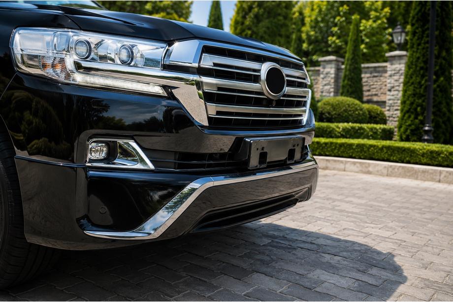 Toyota Land Cruiser 200 2007-2021 Labio delantero 2016↗ (Executive 2016) Negro Foto 2