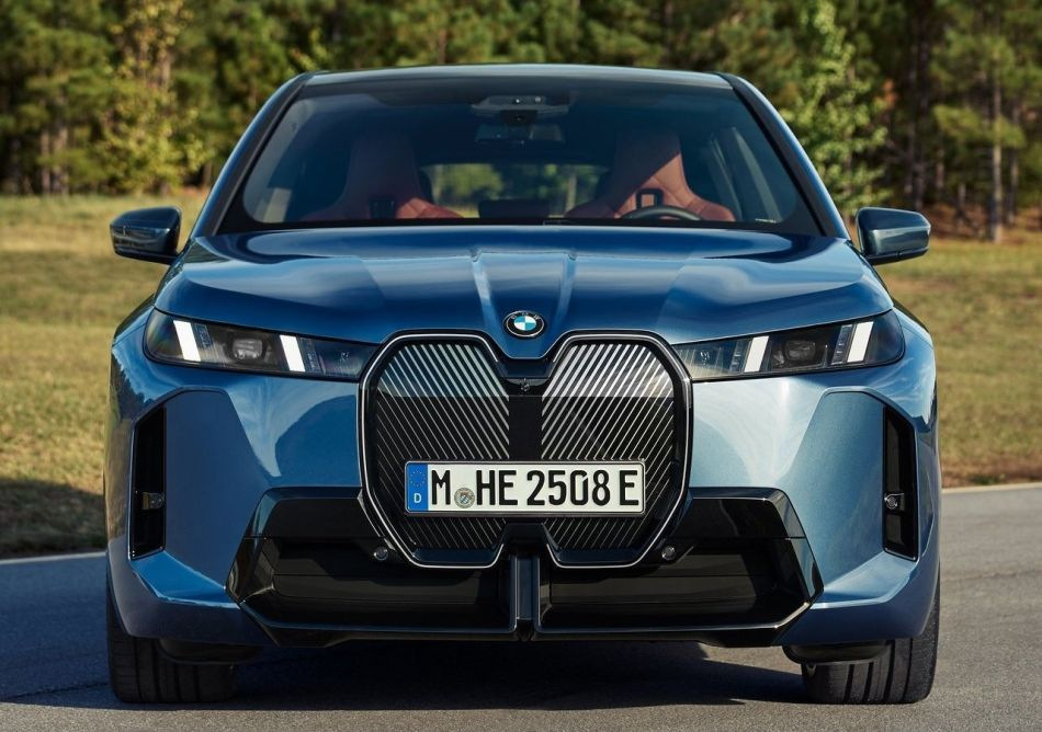 Reseña del crossover eléctrico BMW iX 2025 actualizado
