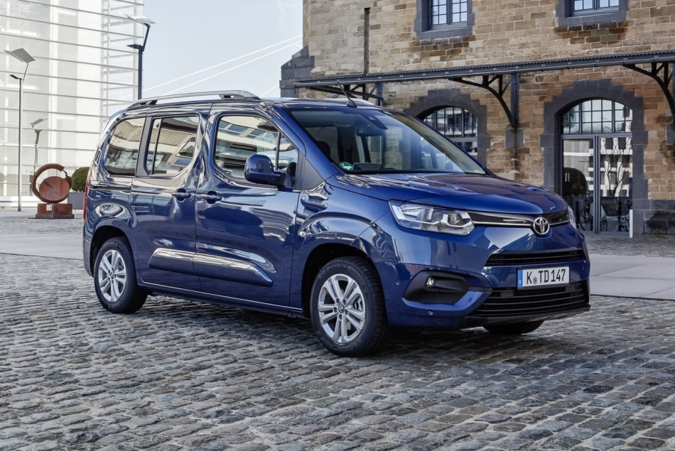 Prueba del Toyota Proace City Verso: un monovolumen compacto para distintas necesidades