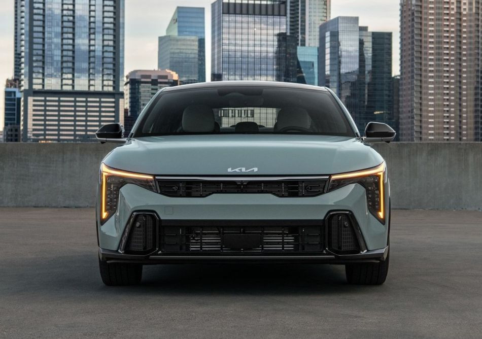 Prueba del Kia K4 de segunda generación: estilo, tecnología y espacio