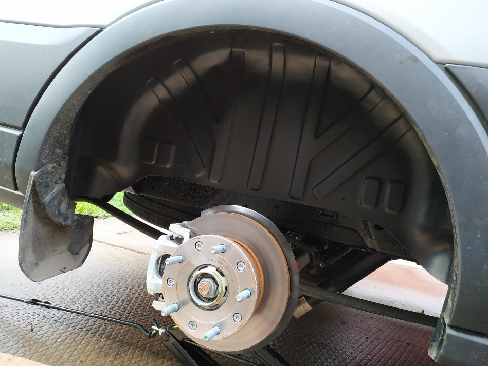 ¿Por qué necesitas tapacubos para tu coche?