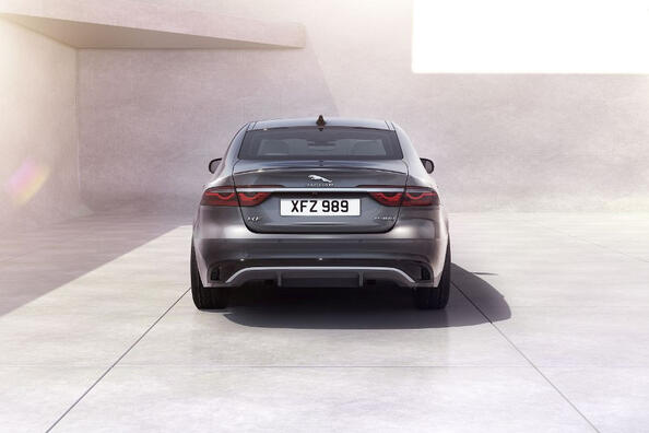 Jaguar XF (X260): análisis de un sedán elegante y de alta gama Foto 3
