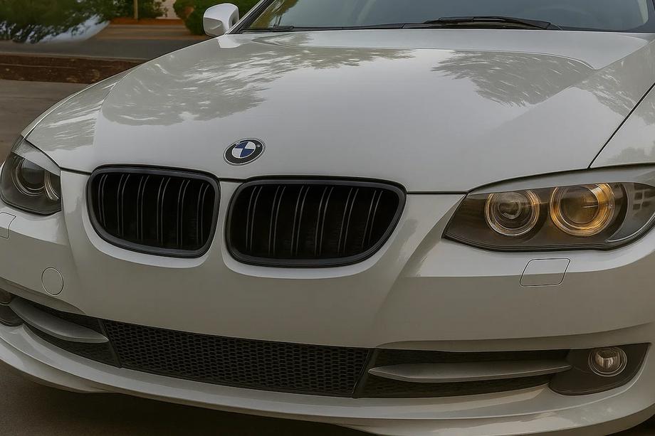 BMW 3 Series E92/E93 2006–2013 Riñoneras M-Look (para 2010-2013, Negro Mate) Image