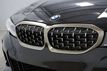 BMW 3 Series G20/G21 2018- Riñones Diamond Silver (2018-2022, marco cromo mate) foto 3