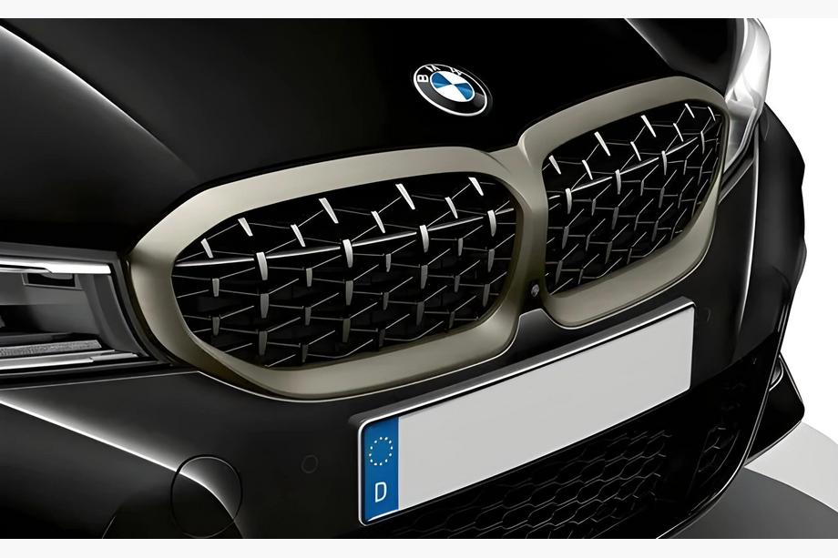 BMW 3 Series G20/G21 2018- Riñones Diamond Silver (2018-2022, marco cromo mate) Image