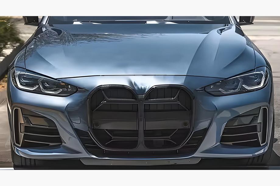 BMW 4 Series G22/23/26 2020- Riñoneras CS-Style (para G26, Negro Brillante) Image