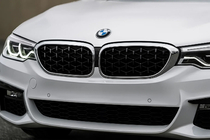 BMW Serie 5 G30/G31 2017–2023 Riñeras Diamond Black V1 (2017-2020, marco cromado) foto 1