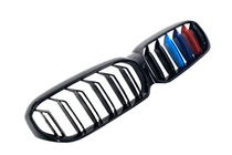 BMW Serie 5 G30/G31 2017–2023 Parrillas M-Look V1 (2021+, M-Color) foto 3