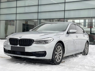 BMW 6 Series G32 2017- Riñoneras M-Look (2017-2020, Negro Brillante) foto 2